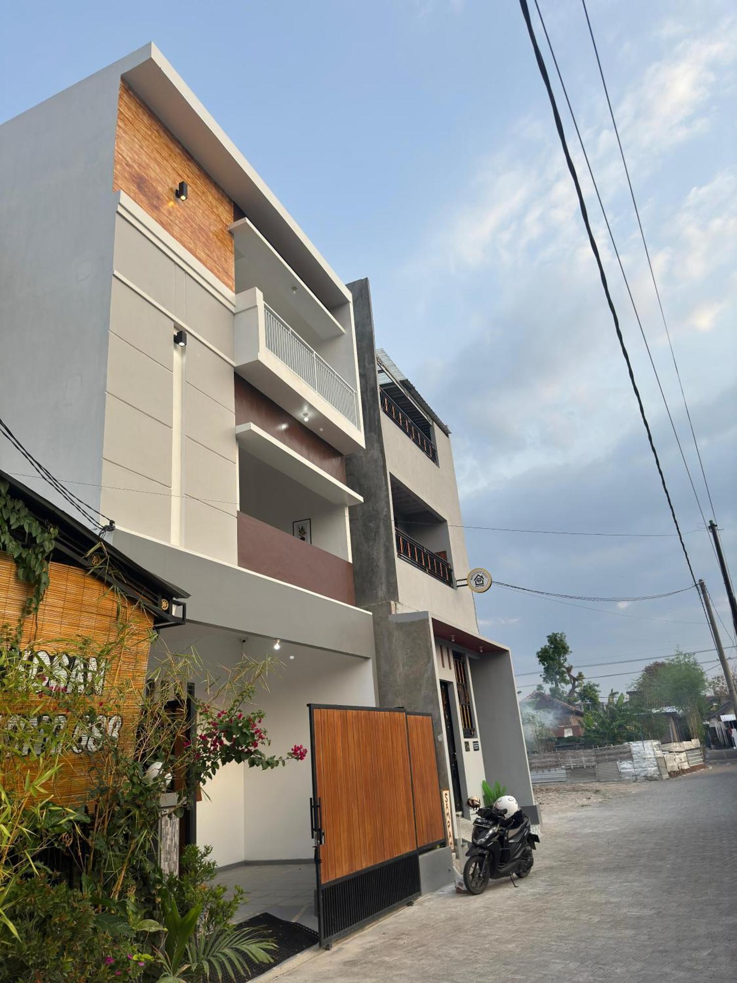 Han Gang Syariah Ponorogo Exterior foto