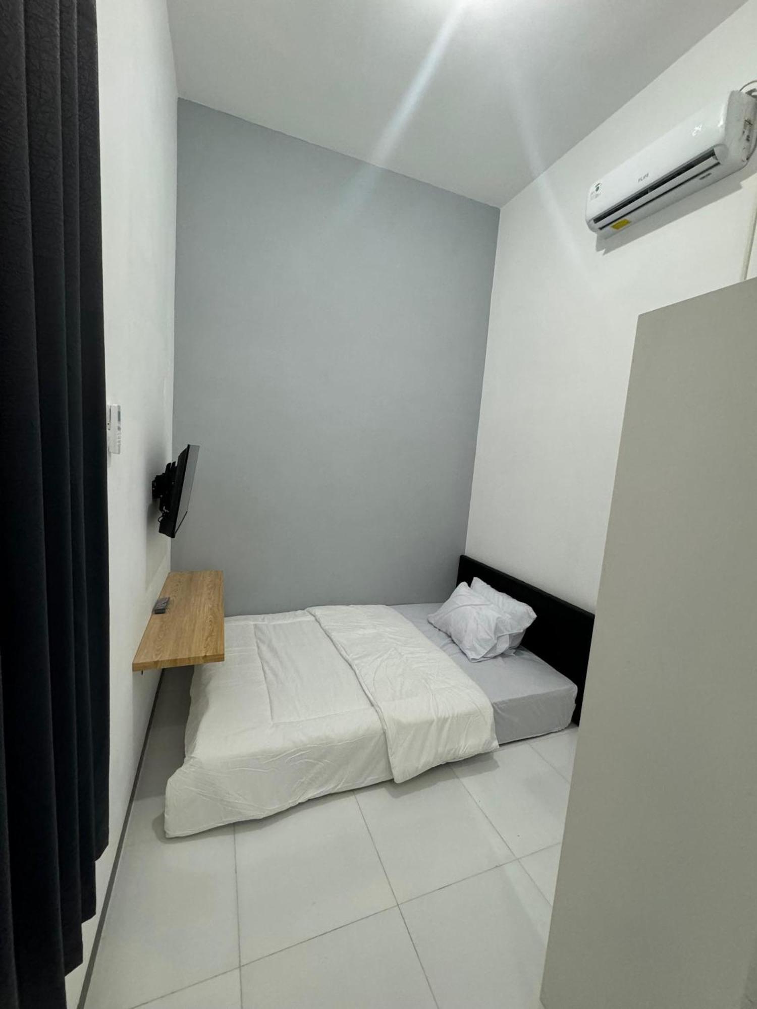 Han Gang Syariah Ponorogo Habitación foto